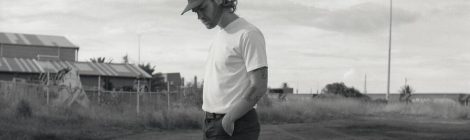 ARTIST FOCUS - COLLECTOR